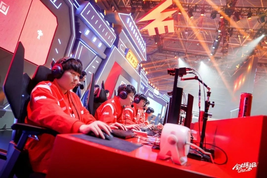 不仅依靠个 不仅依靠个